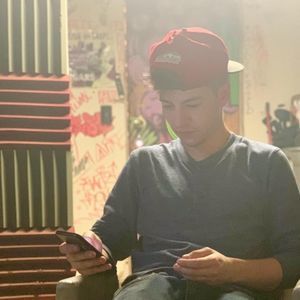 Meet your Posher, Nicolás